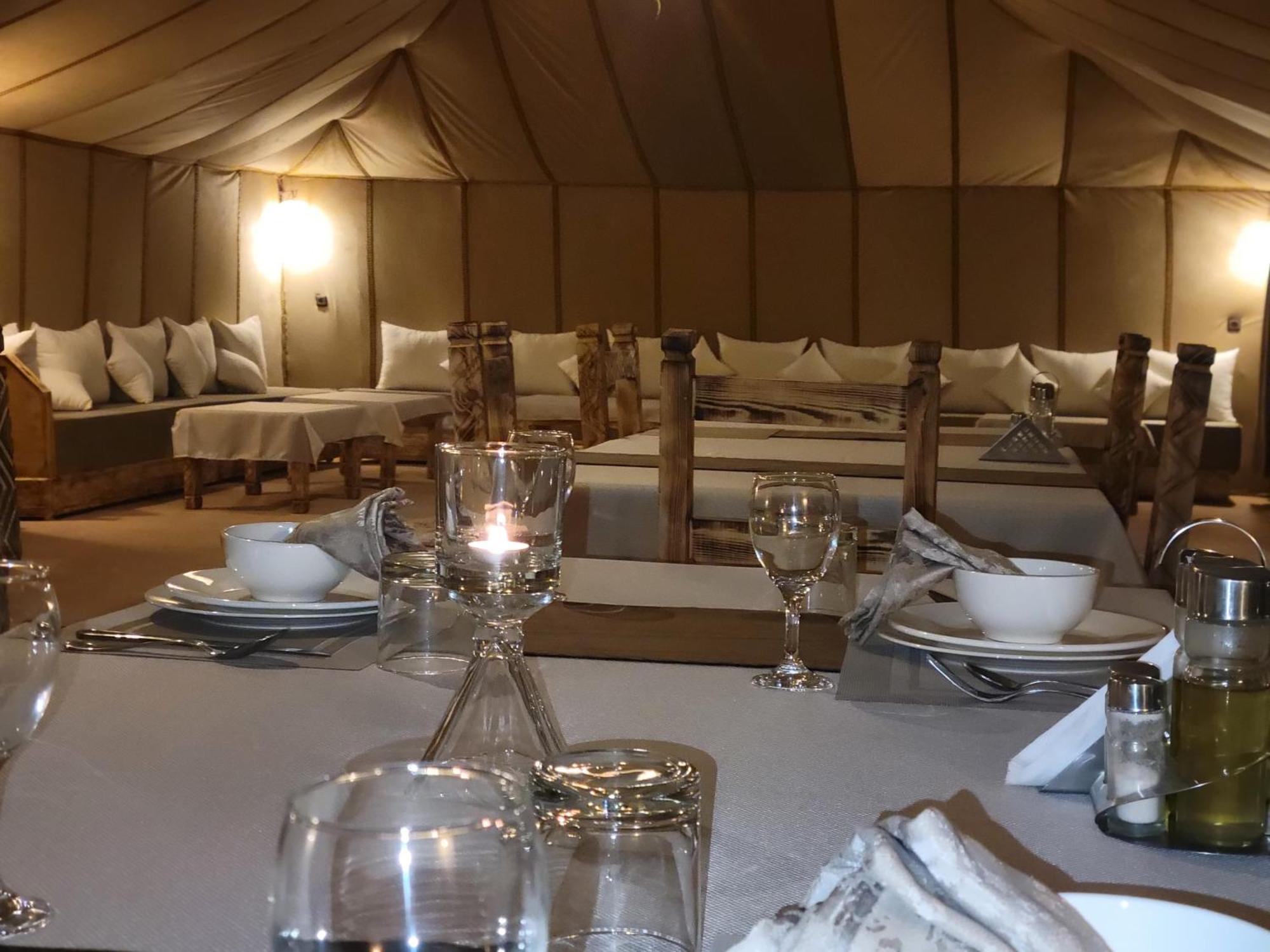 Ammar Luxury Camp 호텔 메르주가 외부 사진