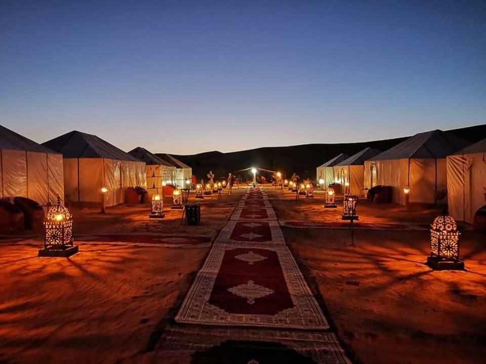 Ammar Luxury Camp 호텔 메르주가 외부 사진