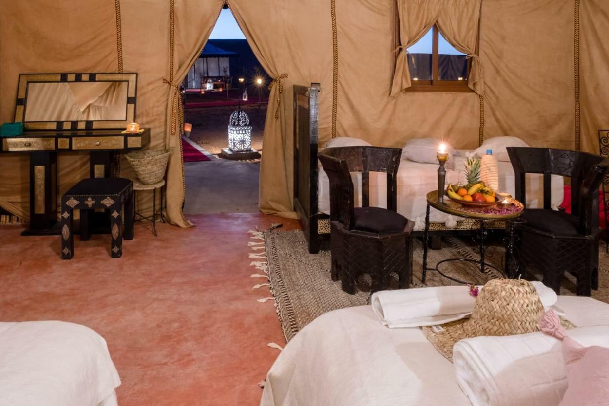 Ammar Luxury Camp 호텔 메르주가 외부 사진